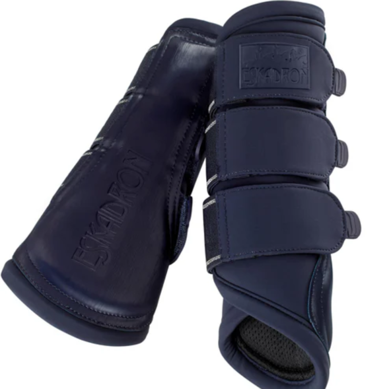 Eskadron Soft Shell Tendon Boots &ndash; Durable and Breathable Protection for Your Horse